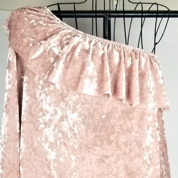 BP One Shoulder Velvet Top - Picture 7 of 9